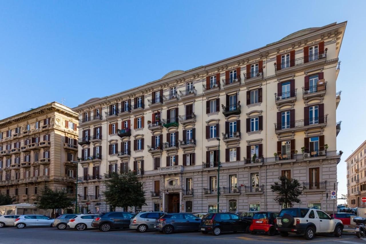 A Due Passi Dal Lungomare Di Mergellina By Wonderful Italy Apartment Napoli Ngoại thất bức ảnh